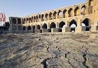 فرونشست زمین در 400 دشت و تخلیه اجباری 3 میلیون نفر از اصفهان