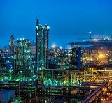 تکلیف شرکت های پتروشیمی به تولید 5 هزار مگاوات برق خورشیدی