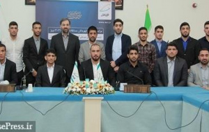 تجلیل مدیرعامل همراه اول از قهرمانان کشتی