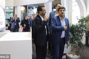 مدیرعامل بانک پارسیان از غرفه چهارسوق مالی پارسیان بازدید کرد