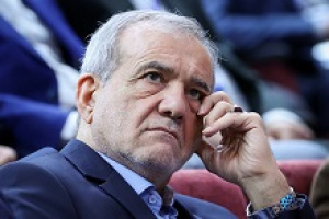 دستور پزشکیان برای سرکشی به حساب بانکی مردم صحت ندارد