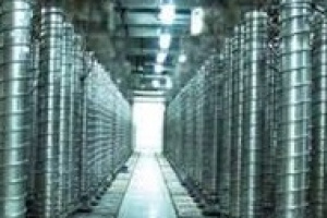 مانع اصلی توافق ایران با آمریکا : انتقال ذخایر اورانیوم به کشور سوم