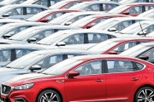 گزارش مرکز پژوهش ها از آمارهای تولید و فروش صنعت خودرو