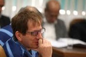 توصیف بانک مرکزی از بابک زنجانی: ابربدهکار، دروغ گو و بدون مجوز!