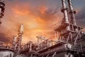 دو محل تامین منابع بازسازی پتروشیمی‌های آسیب‌دیده در جنگ