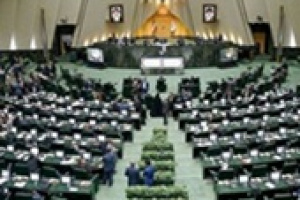 پیگیری‌ و رایزنی‌ رئیس مجلس برای برگزاری جلسات علنی
