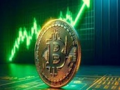 بیت‌کوین بازهم رکورد زد و از ۱۲۲ هزار دلار عبور کرد