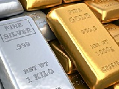 پیش بینی قیمت جهانی طلا و مسیر سرمایه‌گذاری در فلزات گران‌بها