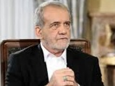 توصیه یک رسانه به پزشکیان درباره تندروهایی شمشیر را از رو بسته‌اند