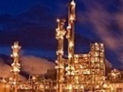 قیمت ۴۳ محصول پالایشی برای عرضه در بورس با دلار ۱۵۱ هزار تومانی