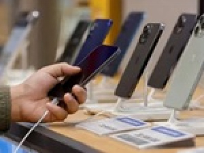 ثبت سفارش واردات موبایل از سر گرفته شد