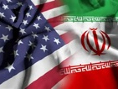 آمریکا در عین حملات و فشار اقتصادی به دنبال توافق مرحله‌ای با ایران است
