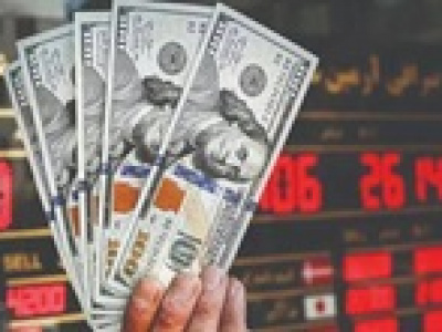 بانک مرکزی برای جلوگیری از التهاب بازار ارز در صدد عرضه ۲ میلیارد دلار برآمد