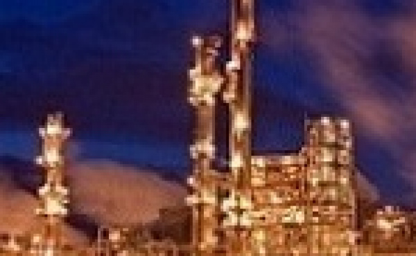 قیمت ۴۳ محصول پالایشی برای عرضه در بورس با دلار ۱۵۱ هزار تومانی